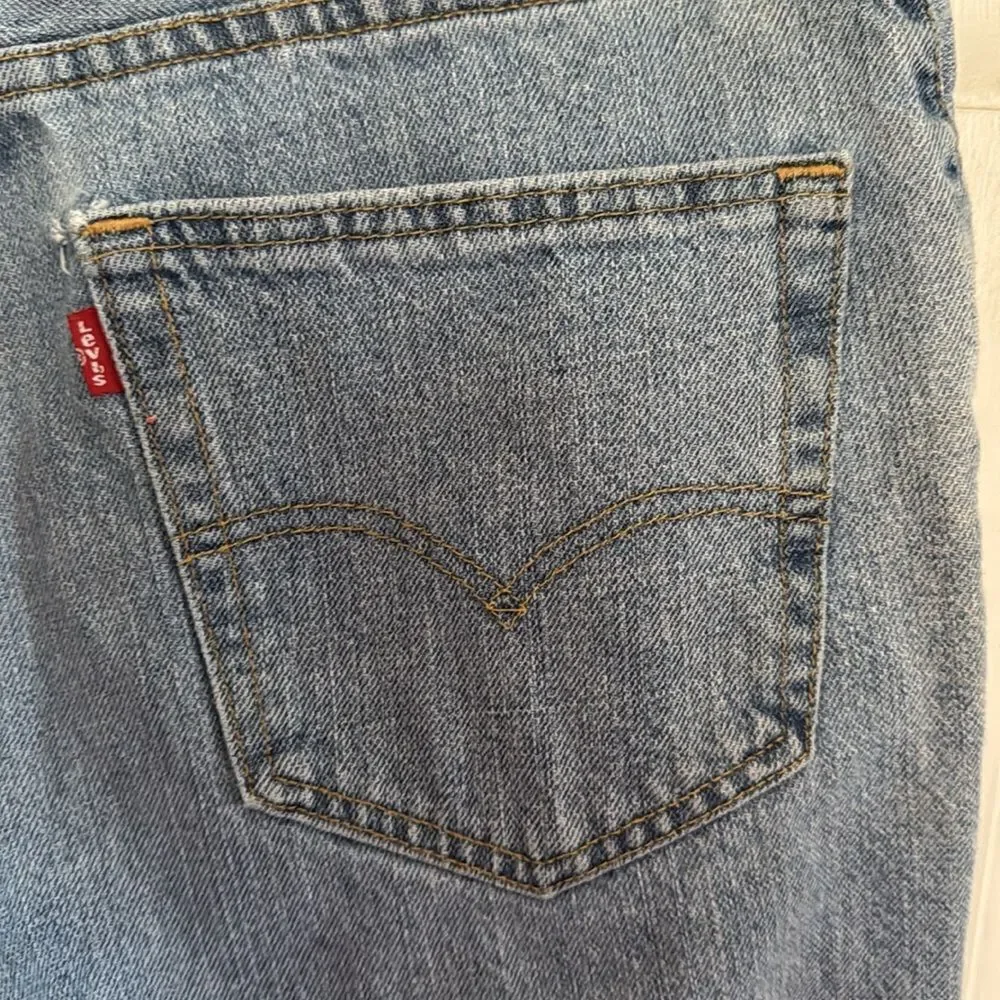 Levi's 505 Men’s waist 33 Denim Classic Shorts ~ Excellent!